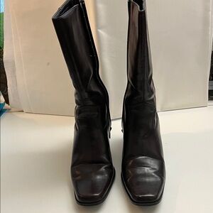 Elegant Brown Women's Boots